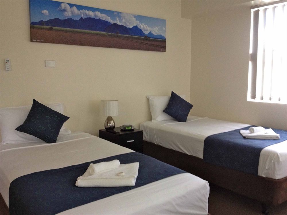 Lees Hotel Ingham Ngoại thất bức ảnh