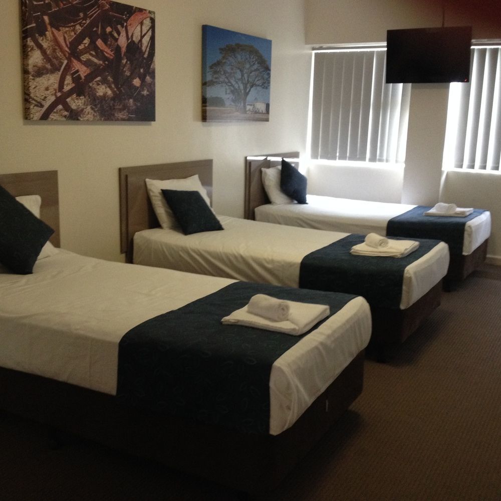 Lees Hotel Ingham Ngoại thất bức ảnh